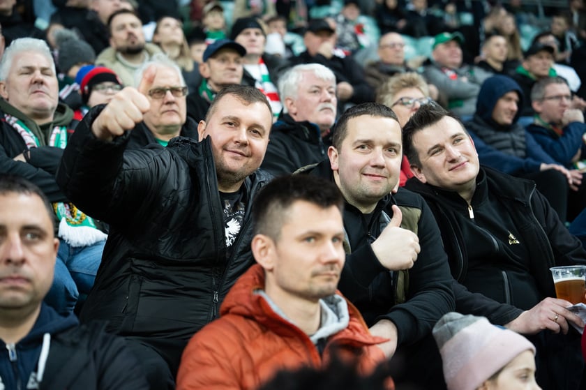 Kibice na meczu Śląska z Widzewem (2 marca 2024) na Tarczyński Arenie